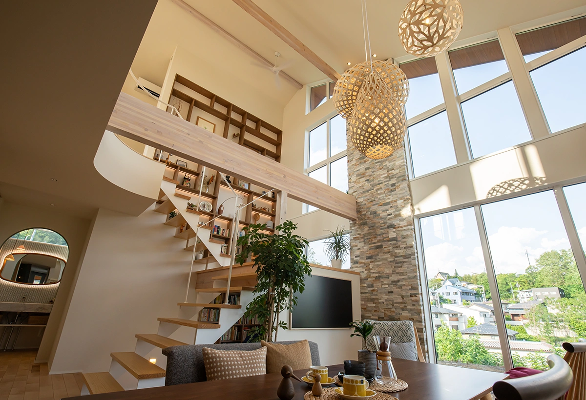 土地と暮らしを読み解く、性能美の建築