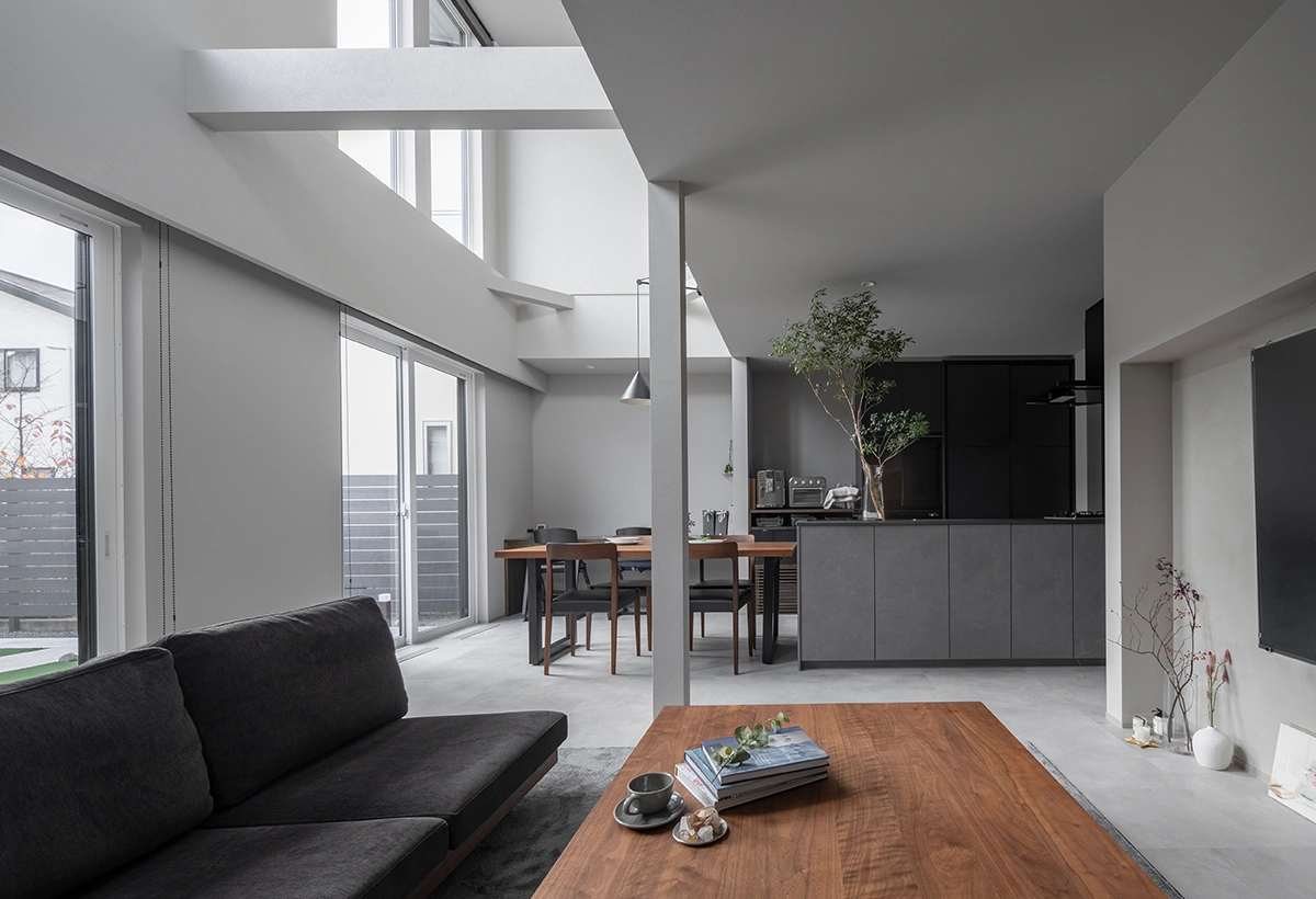 信州の四季を愉しむ、圧倒的な「住宅性能」