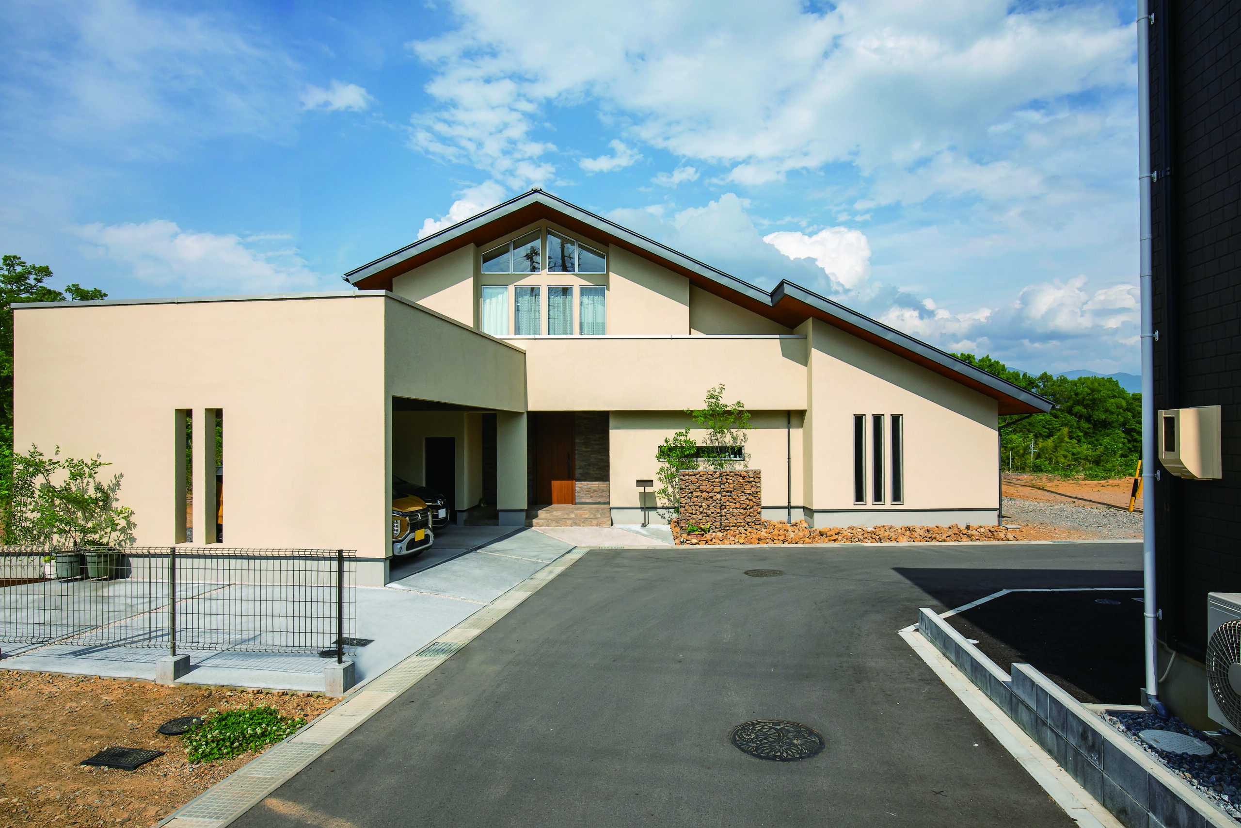 挑戦の舞台、松本市の高台。難関敷地が生んだ「特別な景色の一邸」